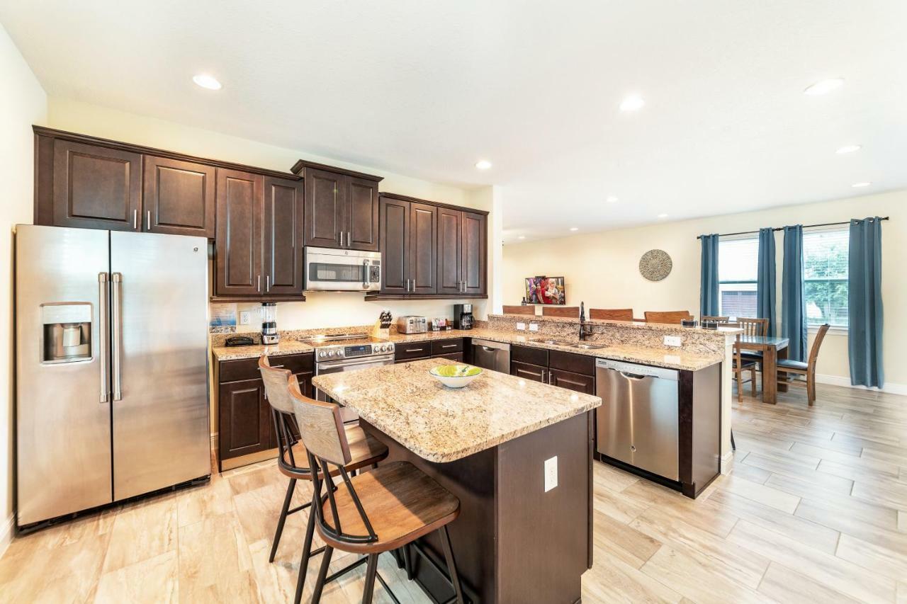Lovely Home By Rentyl Near Disney With Private Screened In Pool & Resort Amenities - 430L ออร์ลันโด ภายนอก รูปภาพ